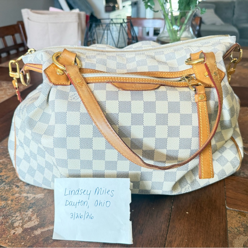 Louis Vuitton Authentic Evora MM Hobo Purse bag